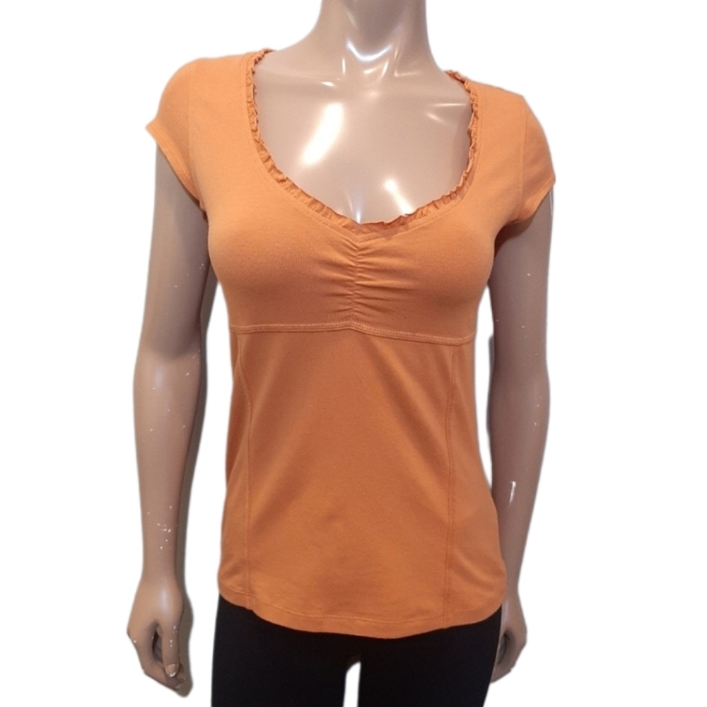 LIZ & CO Cap Sleeve Tshirt Orange Ruffled Vneck Shirred Empire Waist Top Medium